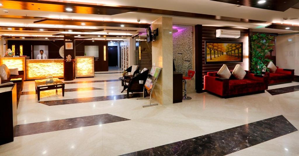Airport La Sapphire Hotel & Restaurant Új-Delhi Kültér fotó
